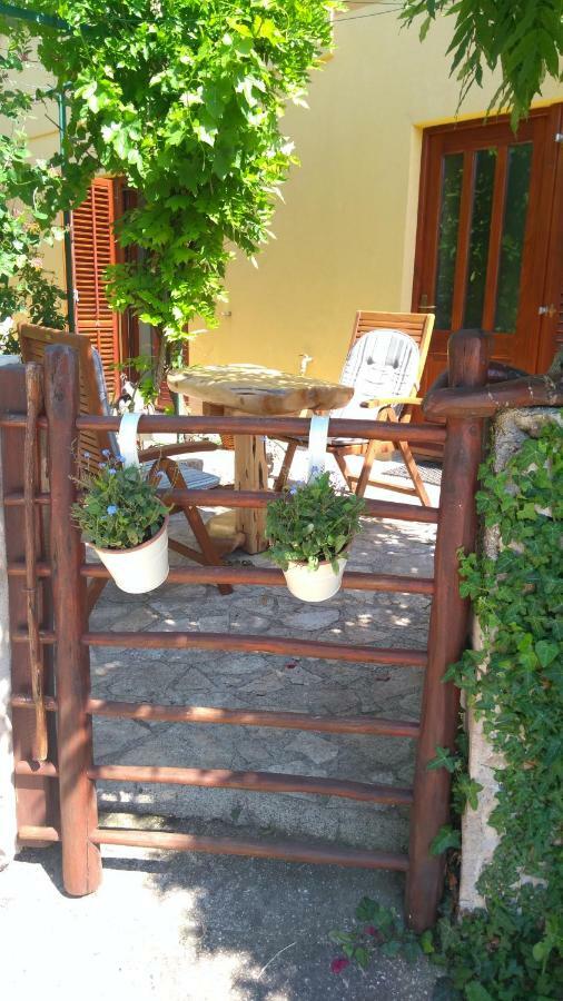 Apartment Dunja Cres Exterior foto
